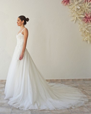 Vestido de Novia Princesa con encaje escote palabra de honor y falda de tul brillante