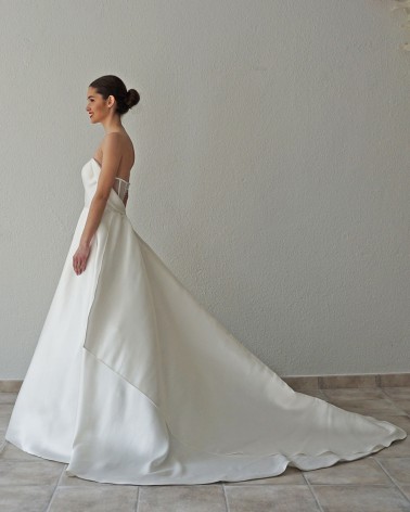 Vestido de Novia Corte Princesa con Escote Corazón y Espalda con Tul Estructurado