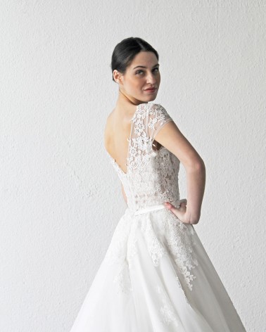 Vestido de Novia Princesa Escote a la caja y Espalda en V