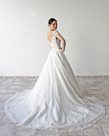 Vestido de Novia Princesa Escote a la caja y Espalda en V