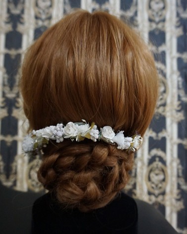 Tocado floral de novia Blanco y Verde para Recogido Bajo
