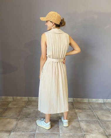 Vestido tobillero sin manga en color beige