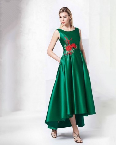 vestido de fiesta largo verde esmeralda con diseño floral