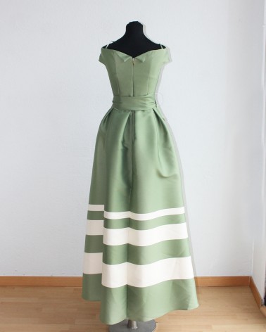 Vestido de Fiesta verde oliva con rayas blancas y cuello barco
