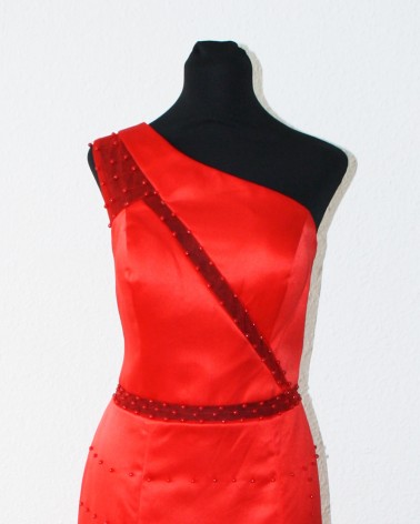 Vestido largo rojo asimétrico