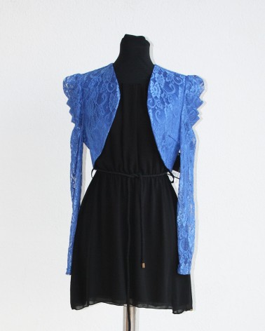 Bolero de fiesta azul cielo con encaje