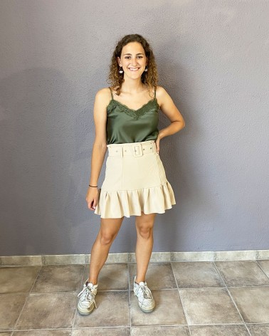 Mini falda con volante color beige