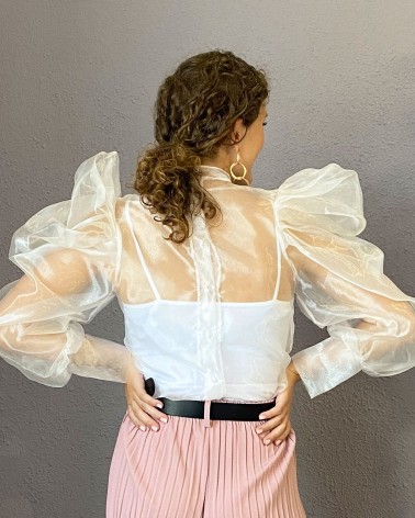 Blusa de manga larga farol de organza blanca
