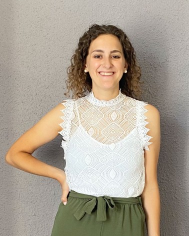 Top de encaje juvenil sin manga