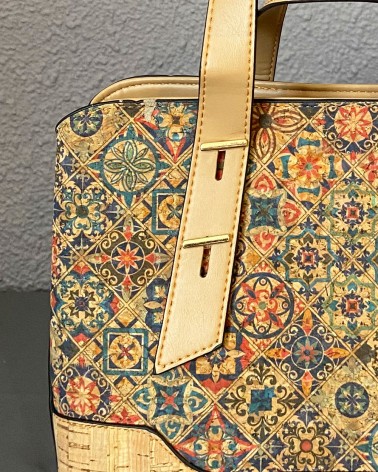 Bolso de mano estampado étnico con base de corcho natural y asas beige